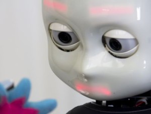 robot-bambino-icub