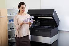 Il Sistema Objet30 Prime, unica stampate 3D da ufficio che offe 12 materiali per impareggiabile versatilità e precisione dei prototipi